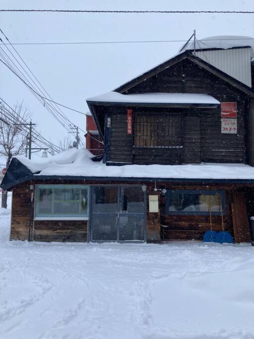宿泊×編集事務所×土産物店「あさひかわ編集室」 Asahikawa Exterior foto